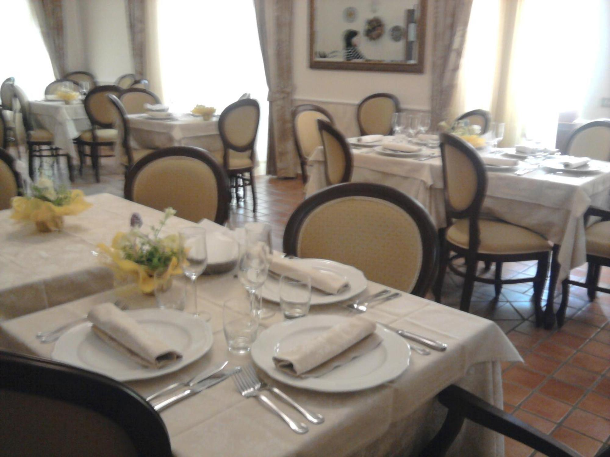 לה קסטלה Villa Aurora מראה חיצוני תמונה