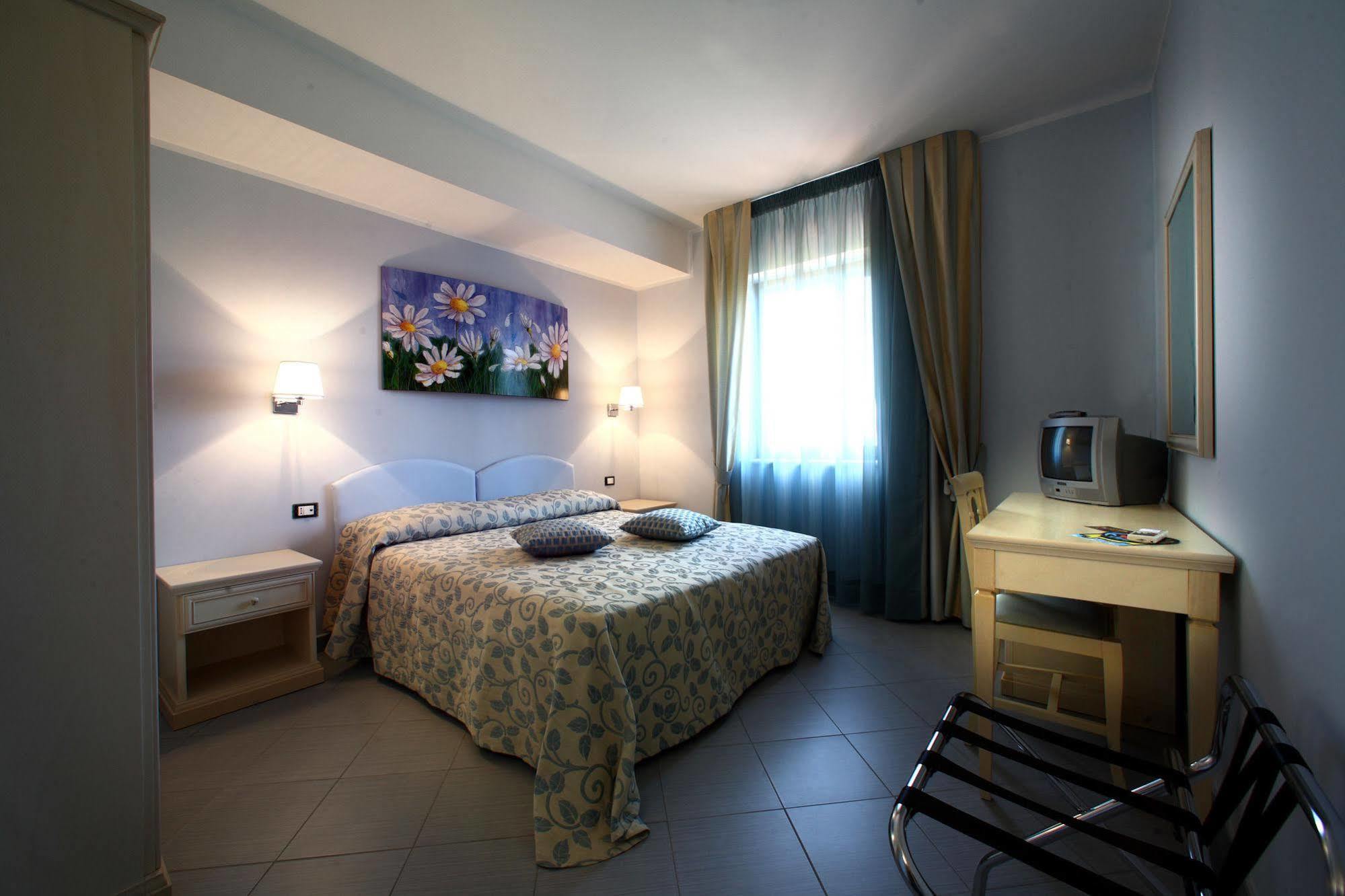 לה קסטלה Villa Aurora מראה חיצוני תמונה